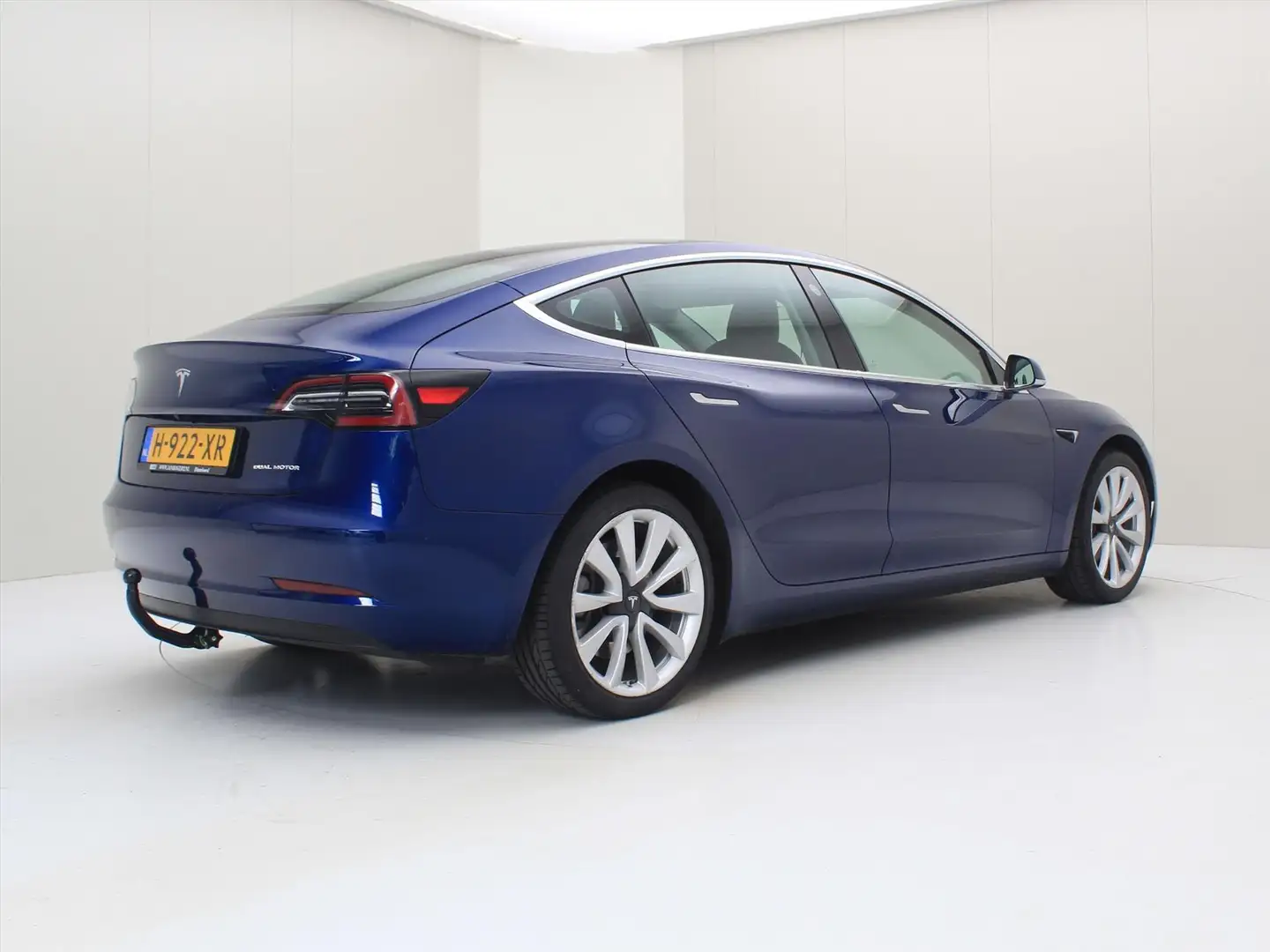 Tesla Model 3 Long-Range AWD 351pk 75 kWh [ TREKHAAK+AUTOPILOT+1 Blauw - 2