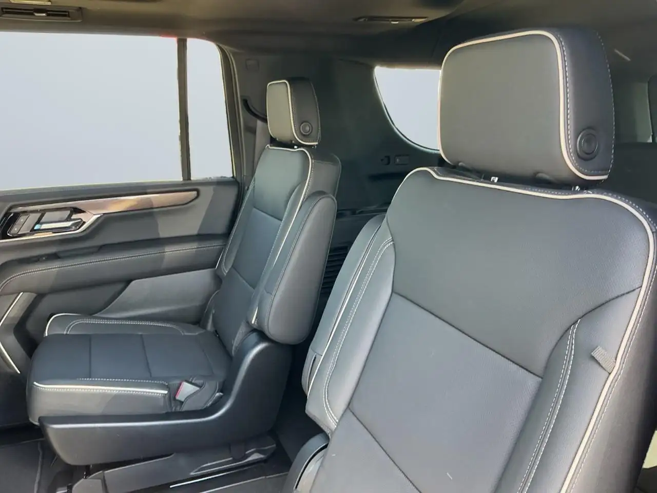 GMC Yukon снимка GMC Yukon