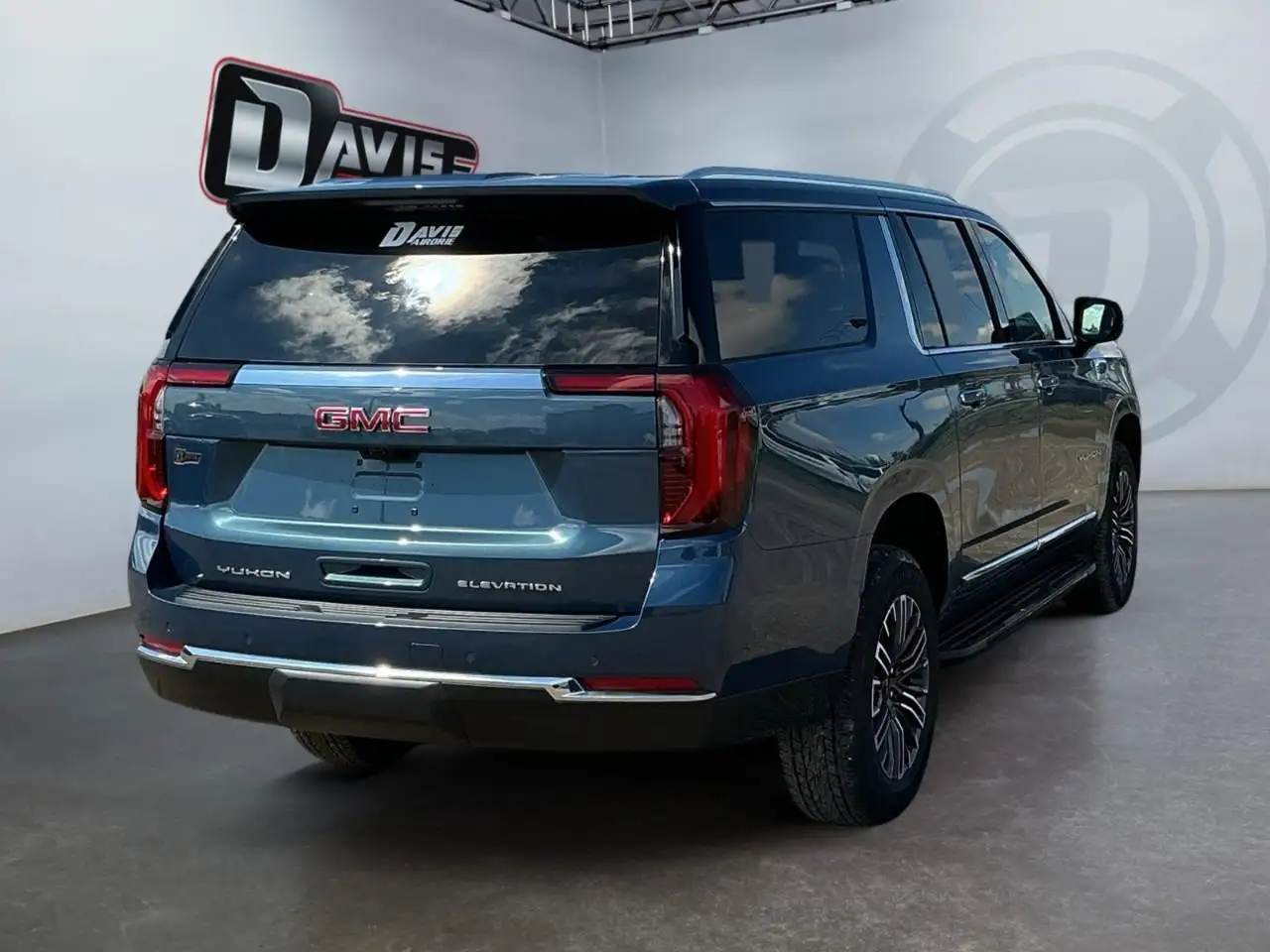 GMC Yukon снимка GMC Yukon