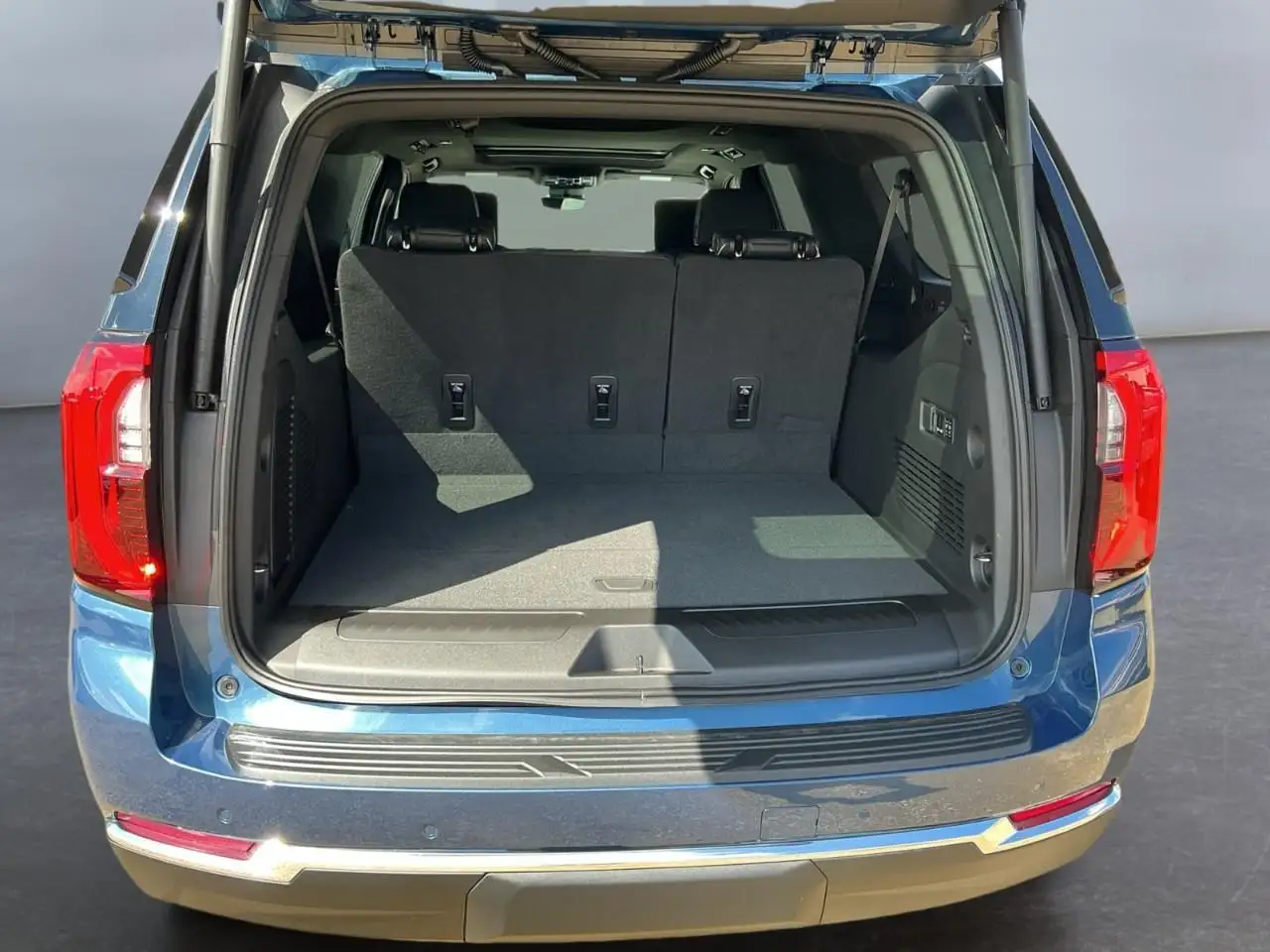 GMC Yukon снимка GMC Yukon