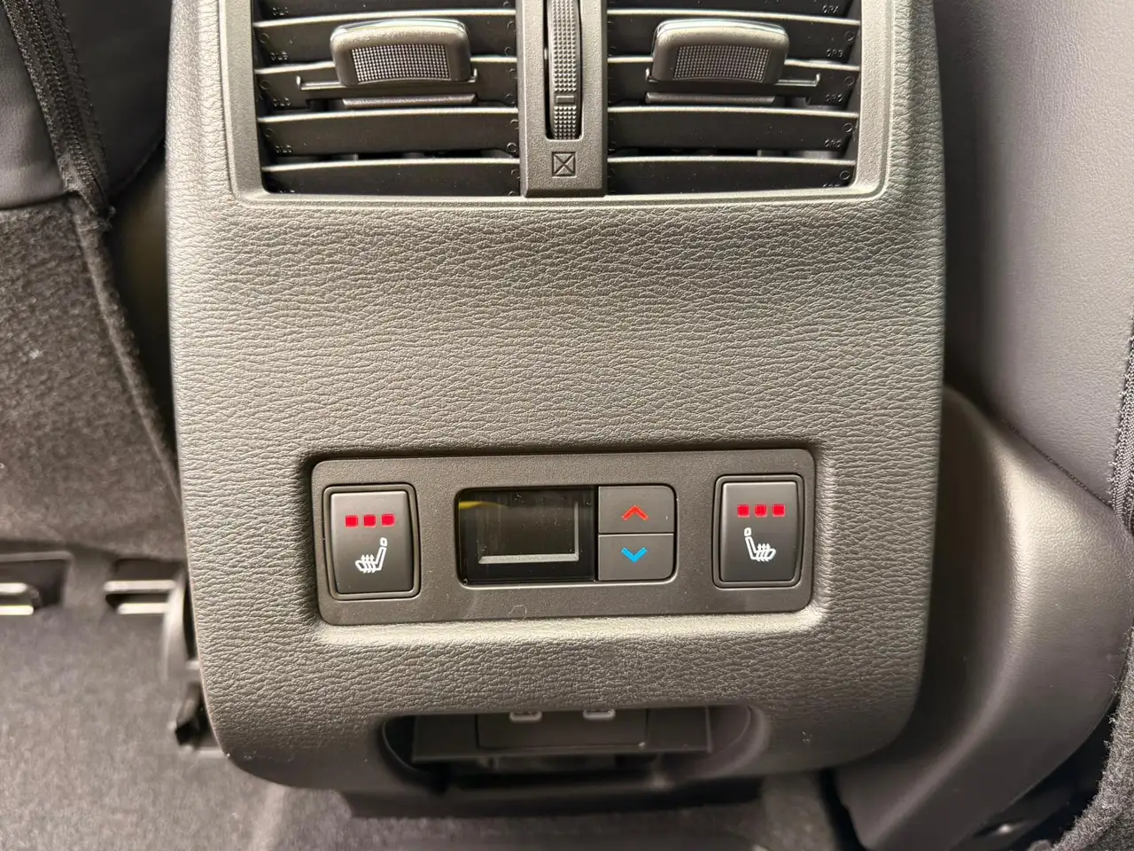Mitsubishi Outlander снимка Mitsubishi Outlander