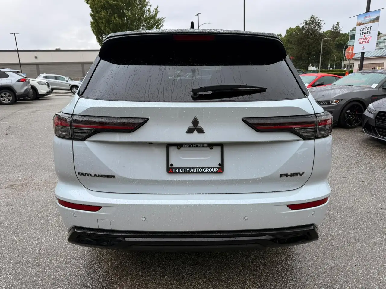 Mitsubishi Outlander снимка Mitsubishi Outlander