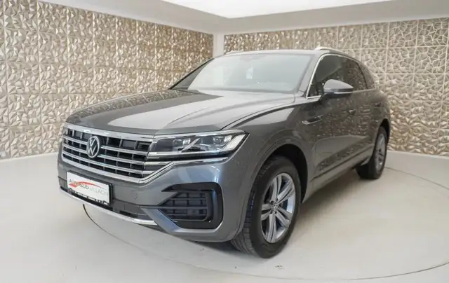 Volkswagen Touareg R line 3.0 Ansicht 2