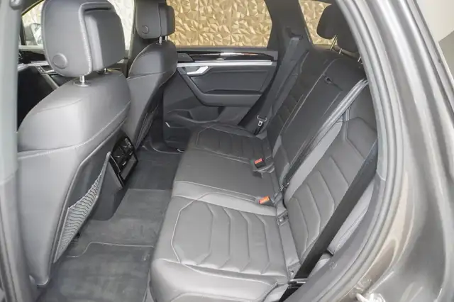 Volkswagen Touareg R line 3.0 Ansicht 20