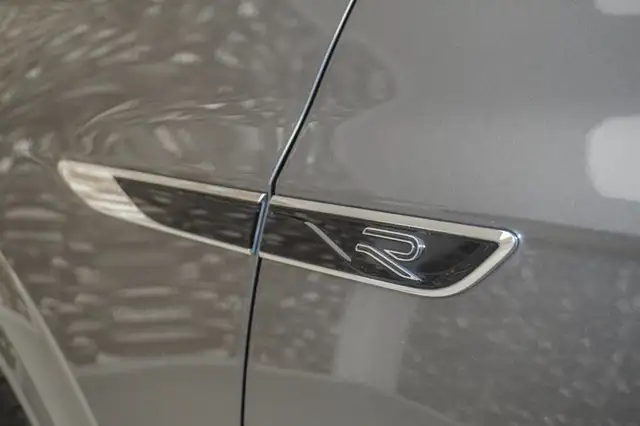 Volkswagen Touareg R line 3.0 Ansicht 23