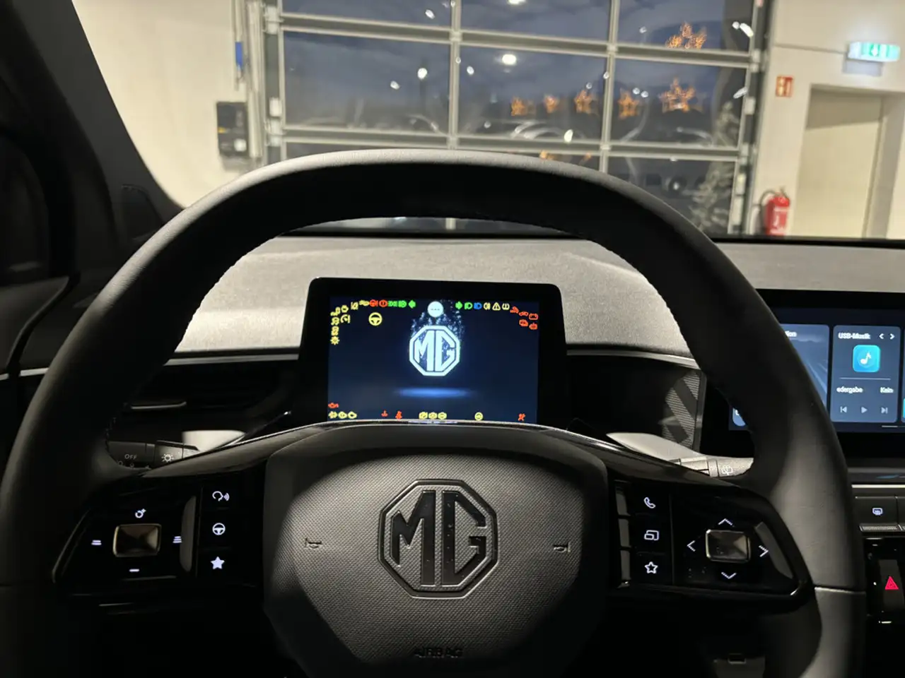 MG MG3 Hybrid+ Luxury 11