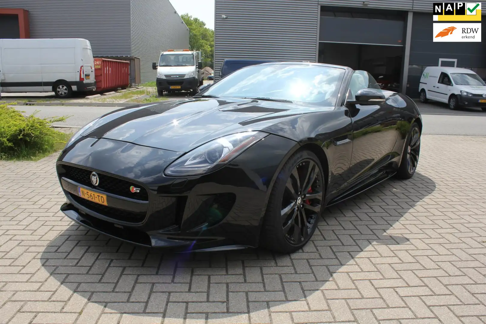 Jaguar F-Type 5.0 V8 R Convertible Noir - 1