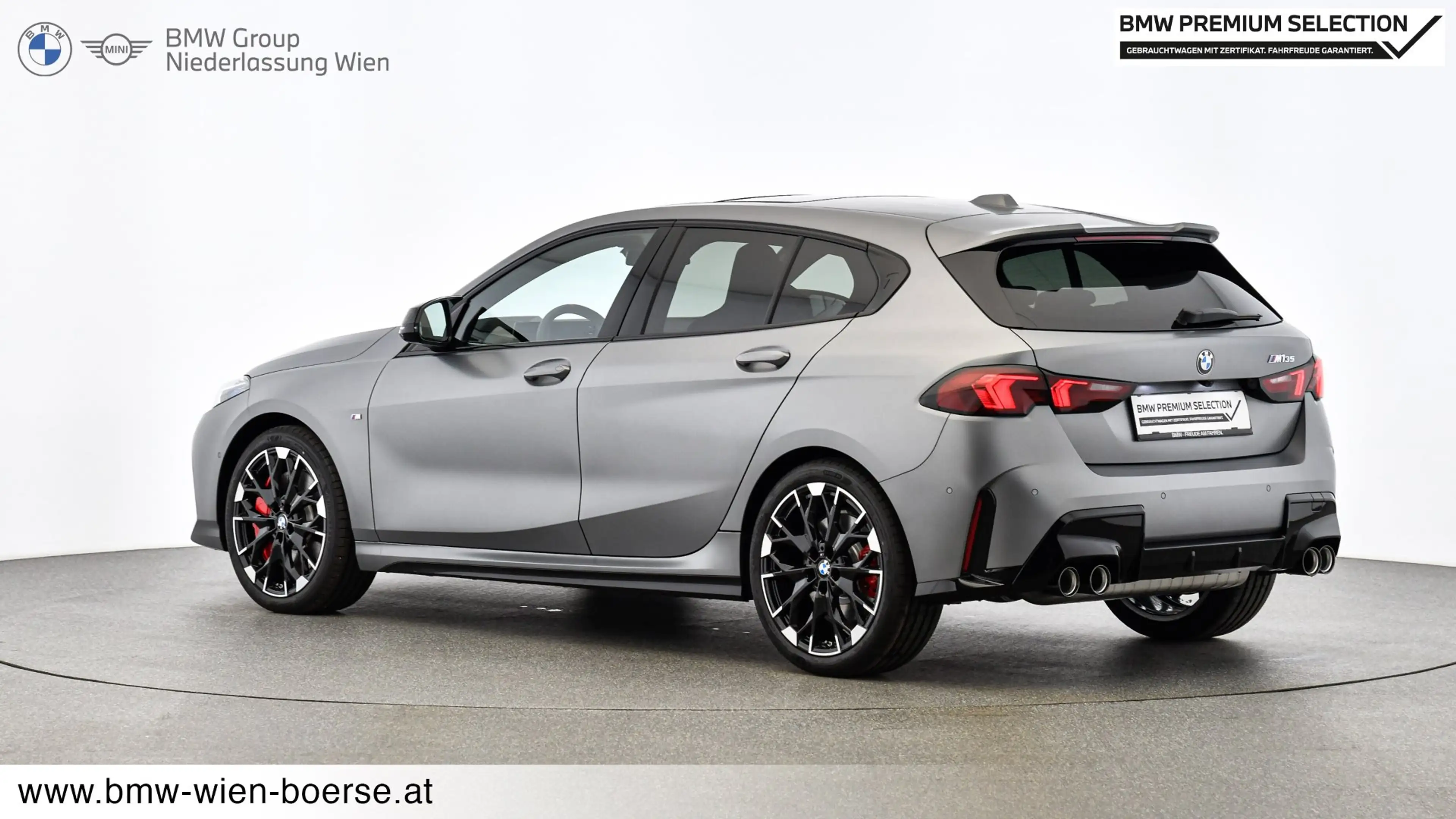 BMW 135 M135i xDrive — photo 3