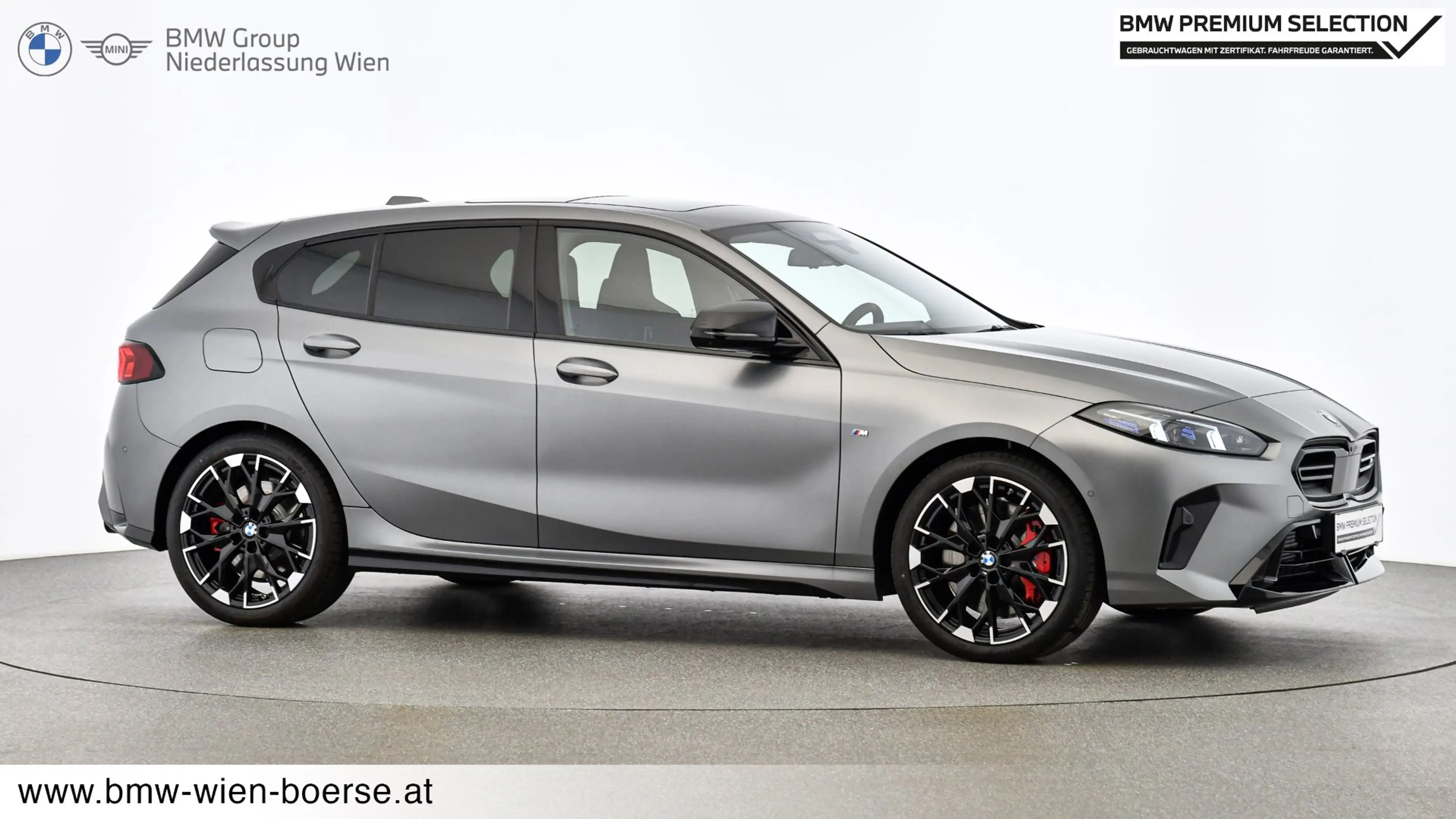 BMW 135 M135i xDrive — photo 8