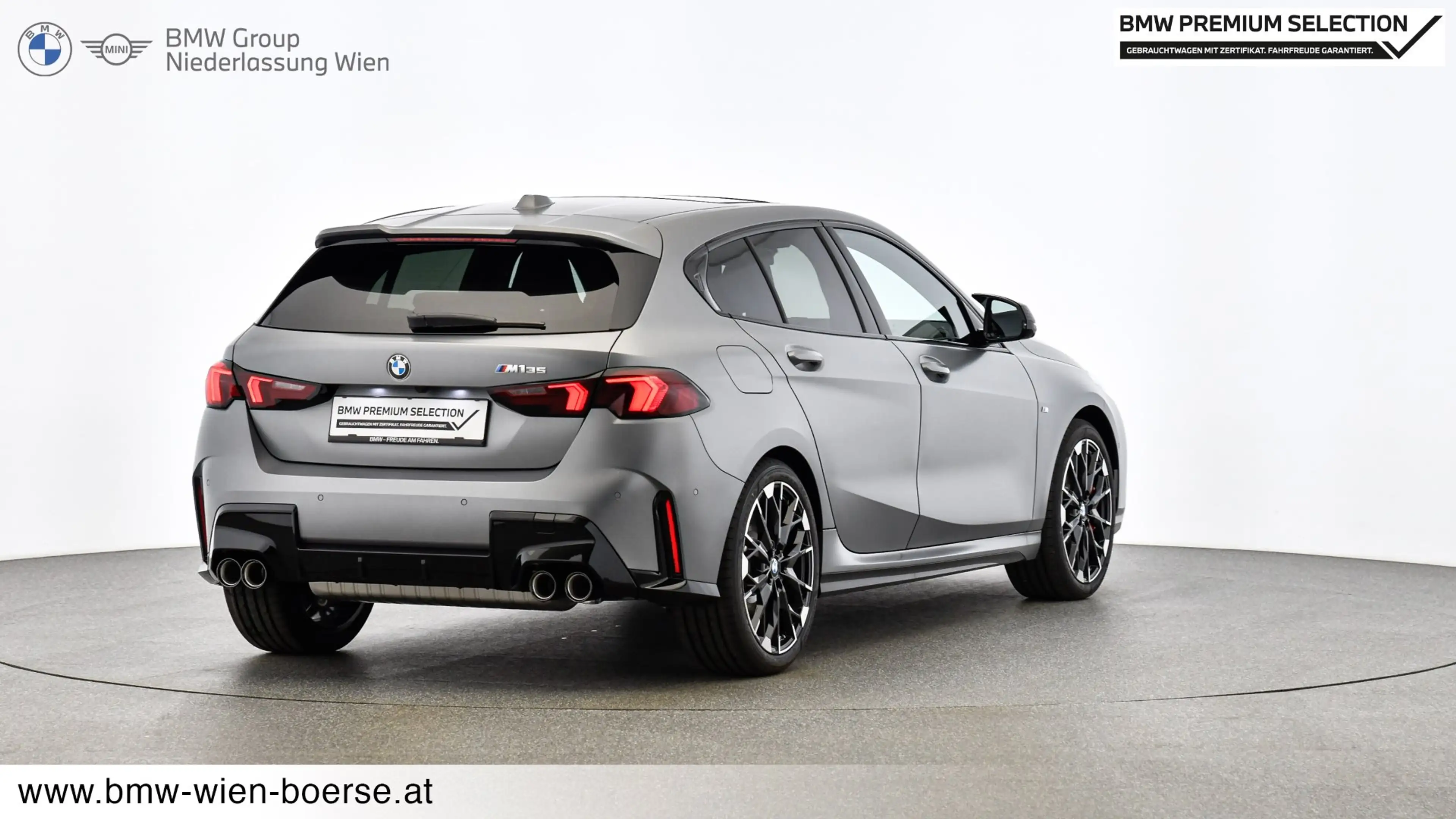BMW 135 M135i xDrive — photo 10