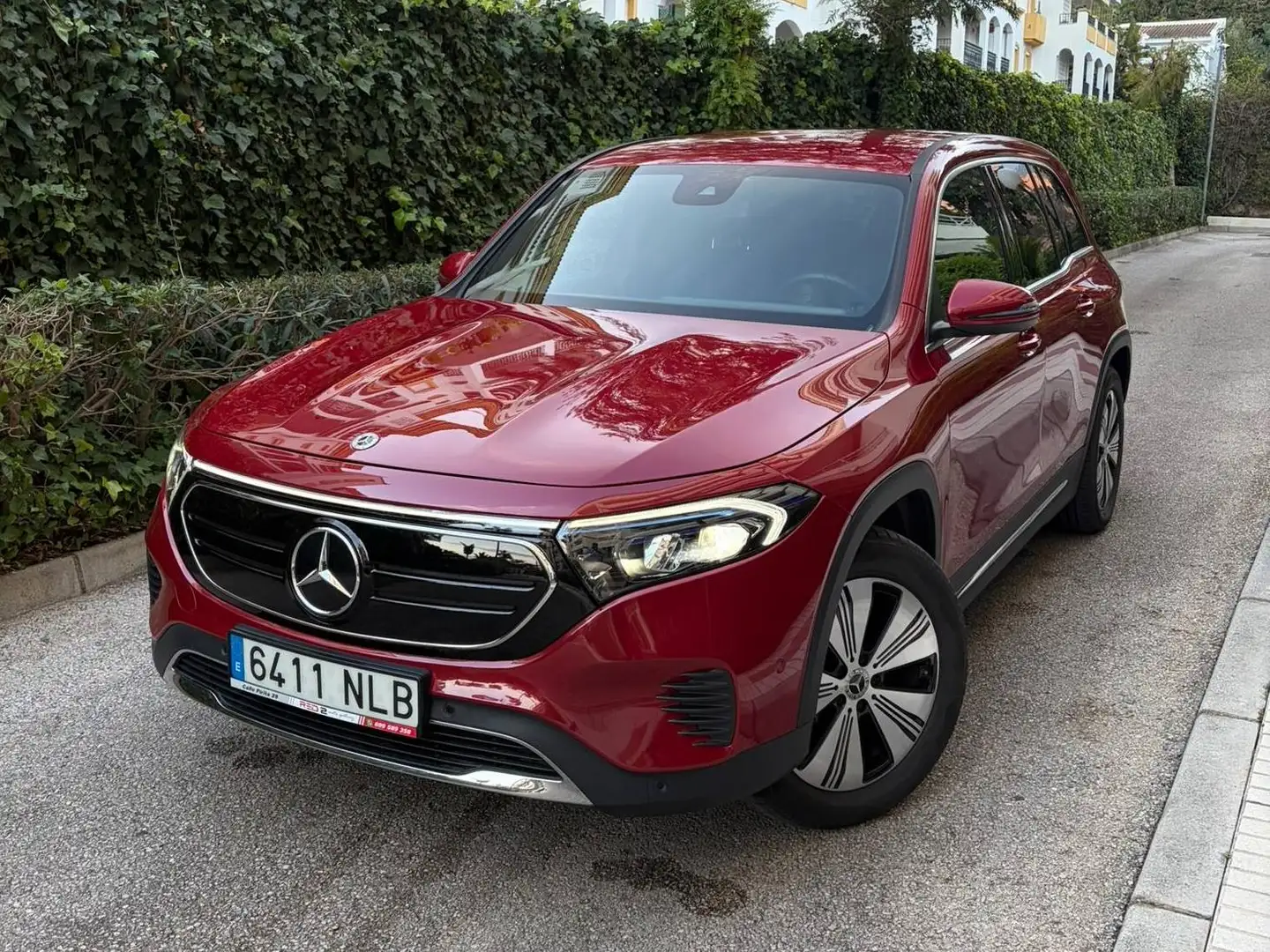 Mercedes-Benz EQB 350 EQB 350 4Matic Rojo - 1