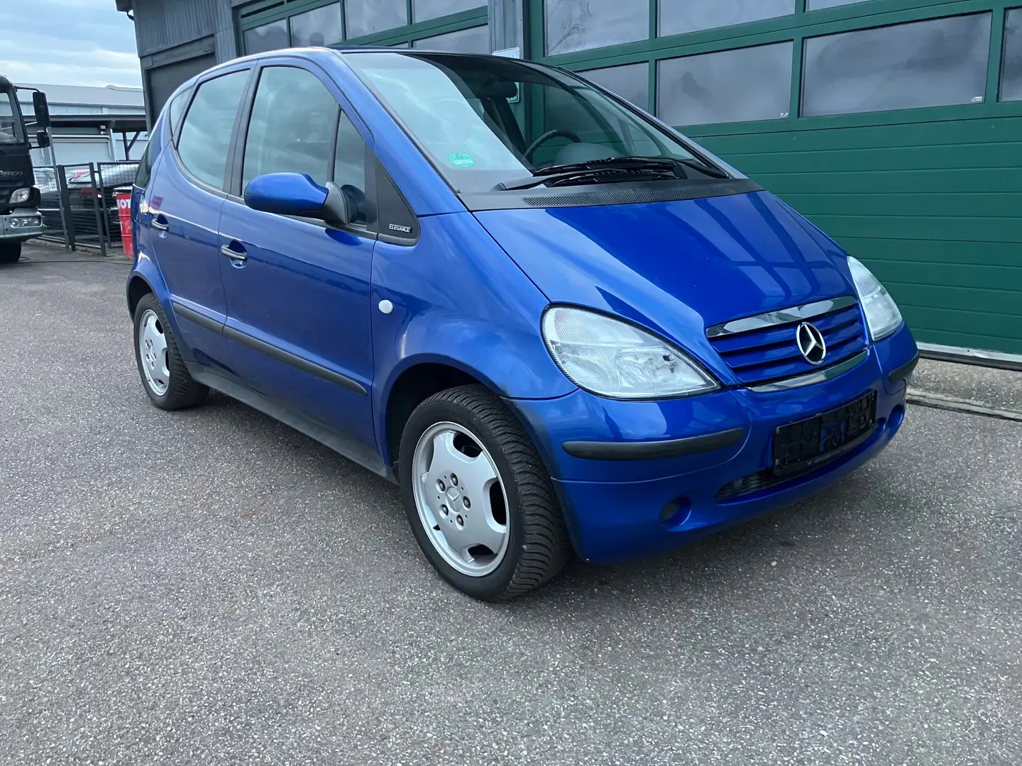 Mercedes-Benz A 140 Elegance Halbautomatik Klima Sitzheizung Scheckh. Blau - 1