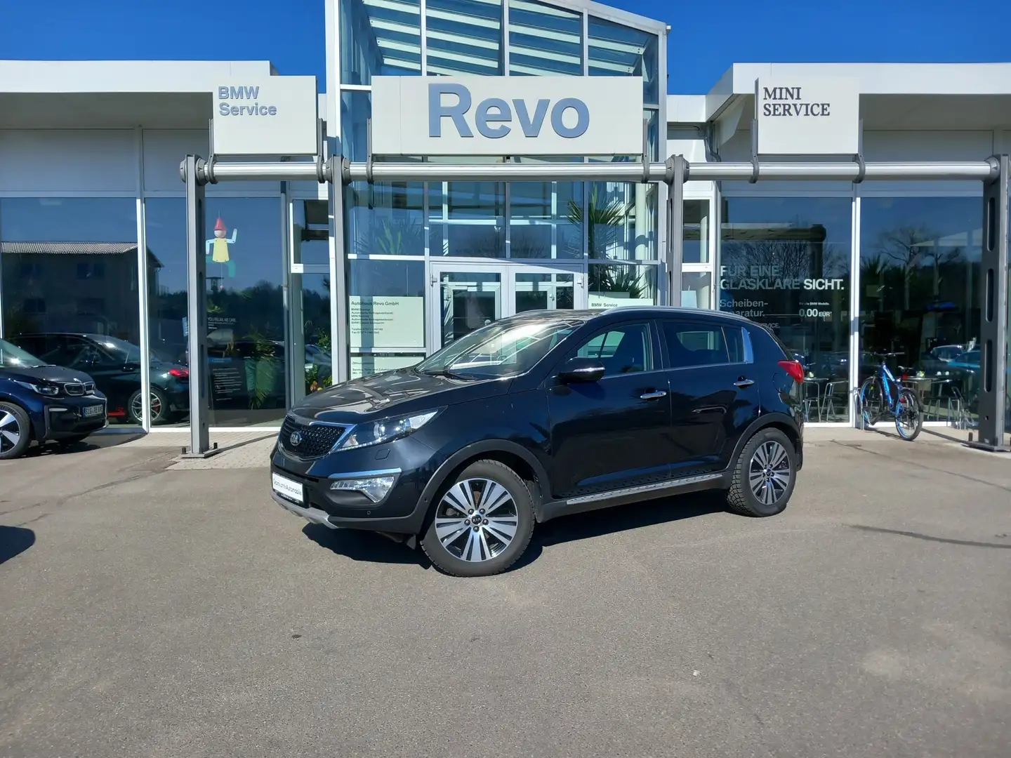 Kia Sportage 2.0 GDI 2WD Spirit AHK Xenon RFK PDC Schwarz - 1