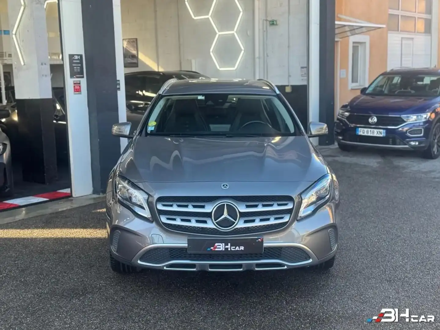Mercedes-Benz GLA 200 Classe 2.2 200 CDI 136cv SENSATION 7G-DCT Grijs - 2