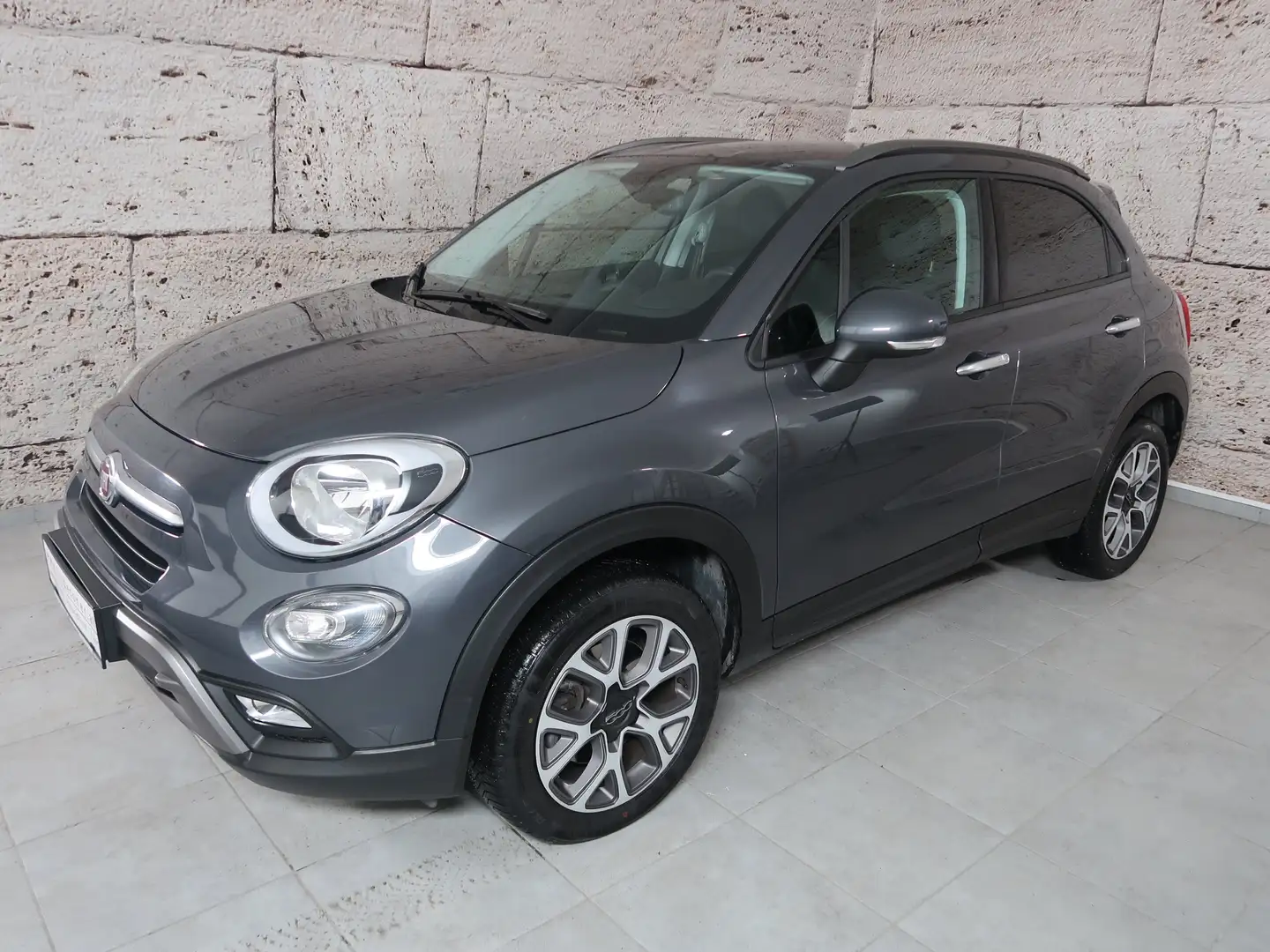 Fiat 500X 2,0 Multi-Jet II 140 Off-Road Cross Aut. Grau - 1
