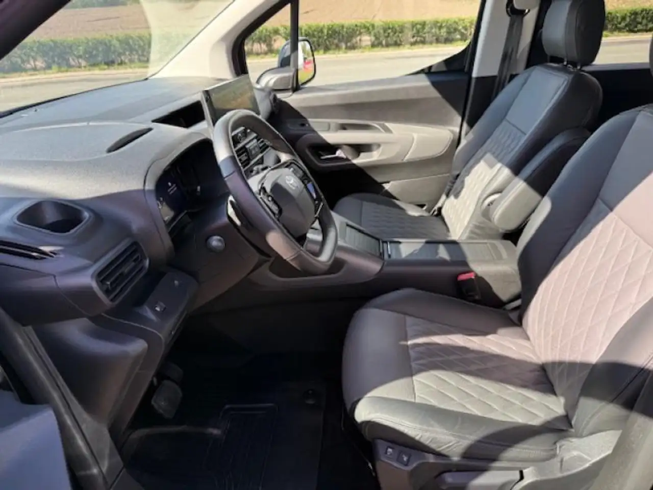 Toyota Verso Tracks 7pl Proace City Verso LWB Tracks Automaat 7, миниатюра 18