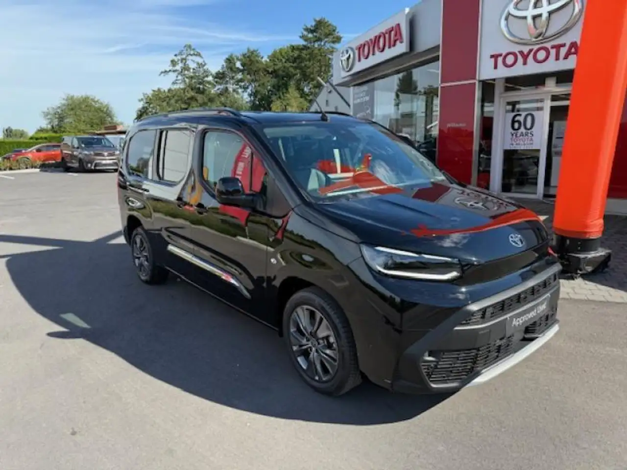 Toyota Verso Tracks 7pl Proace City Verso LWB Tracks Automaat 7, миниатюра 2
