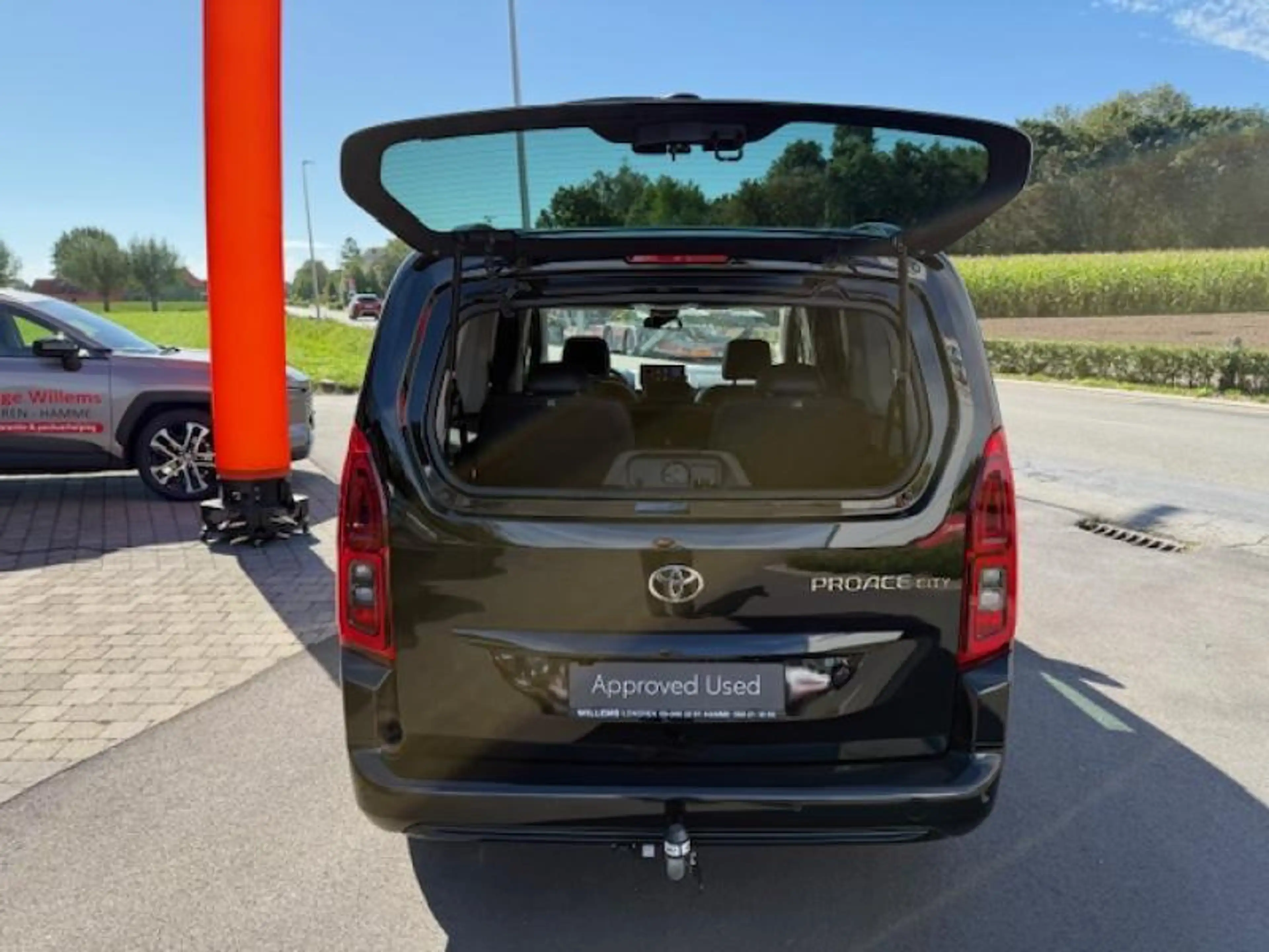 Toyota Verso Tracks 7pl Proace City Verso LWB Tracks Automaat 7 — photo 7