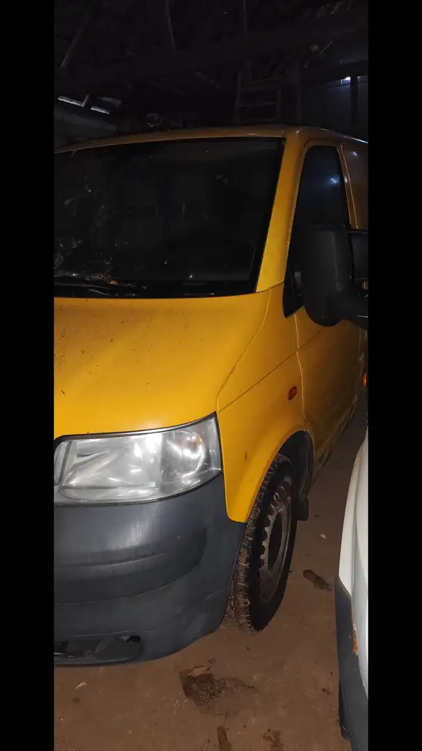 Volkswagen T5 Kombi Gelb - 1