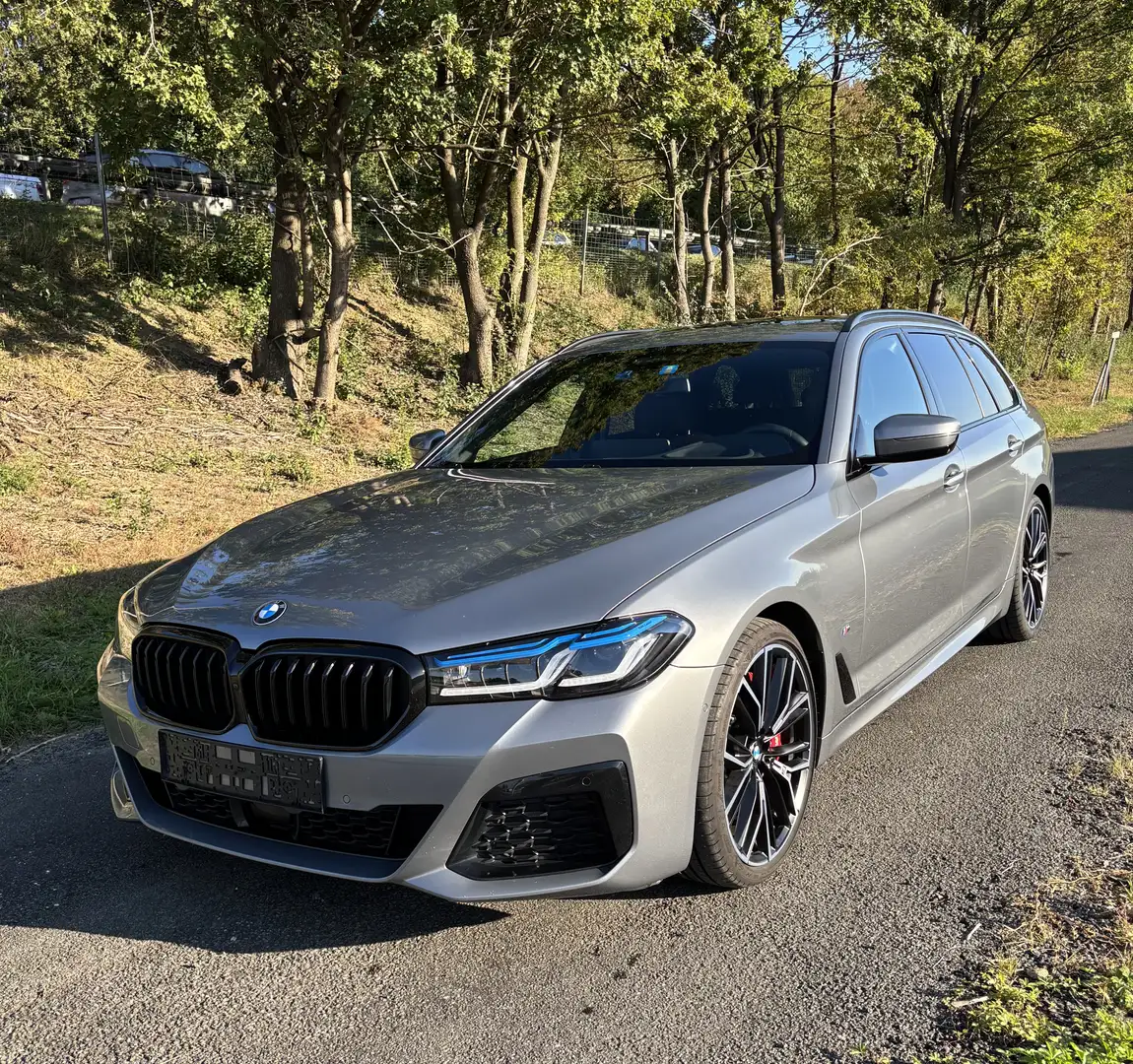 BMW 530 530d xDrive Touring G31 Grau - 1