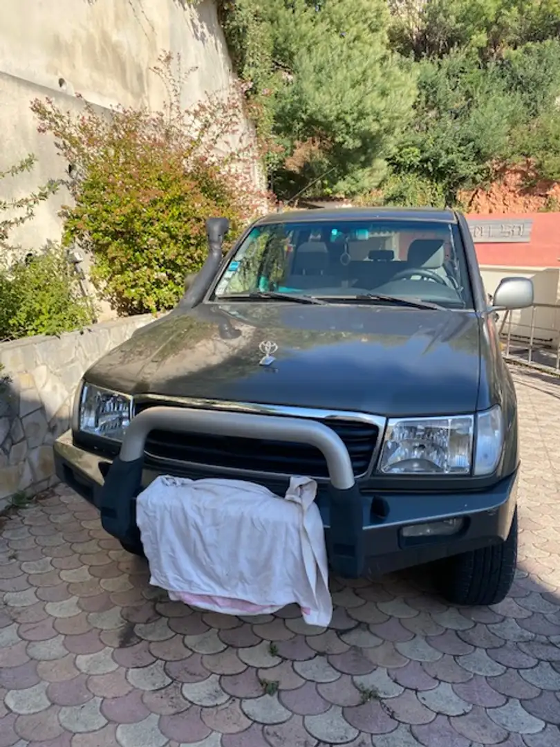 Toyota Land Cruiser Gris - 1
