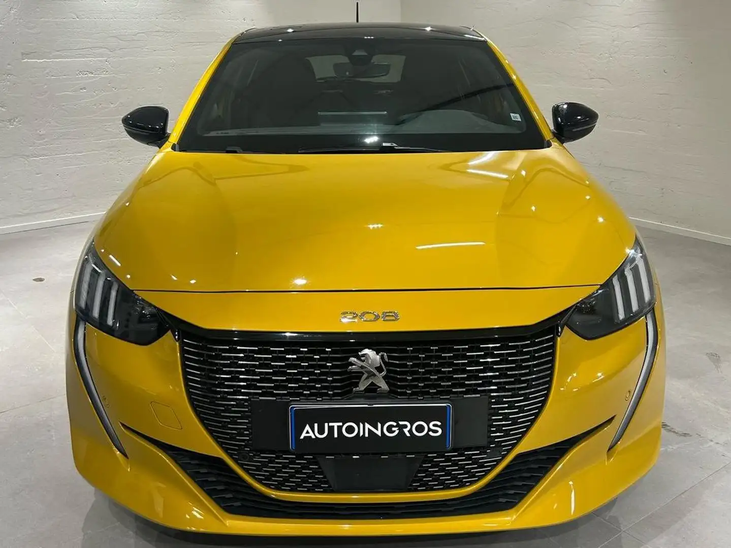Peugeot 208 5 Porte 1.2 PureTech GT Жовтий - 2