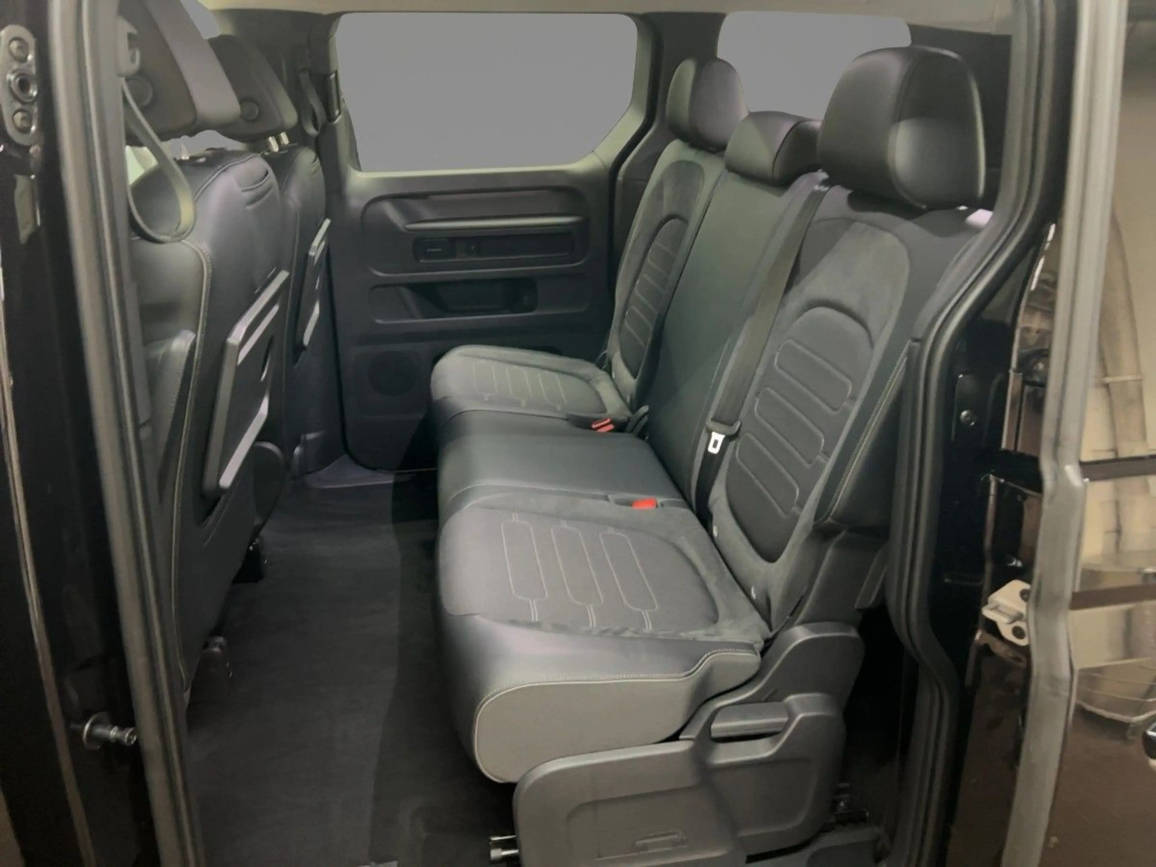 Volkswagen ID. Buzz ID.Buzz Goal AHK HUD ACC HARMAN KARDON RFK — photo 7