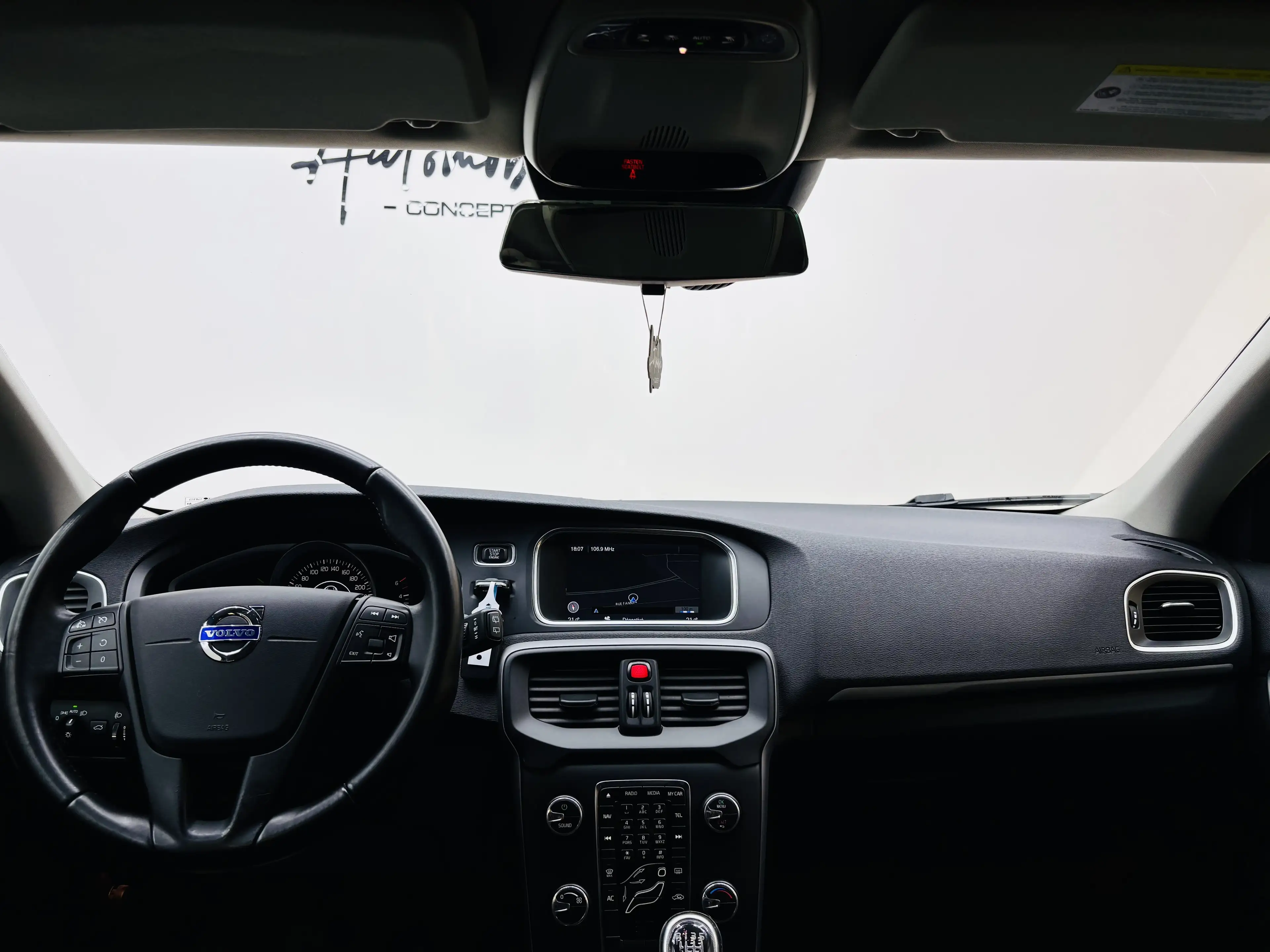 Volvo V40 Cross Country ✅1AN GARANTIE✅TVA DÉDUCTIBLE✅GPS✅AIRCO — photo 14