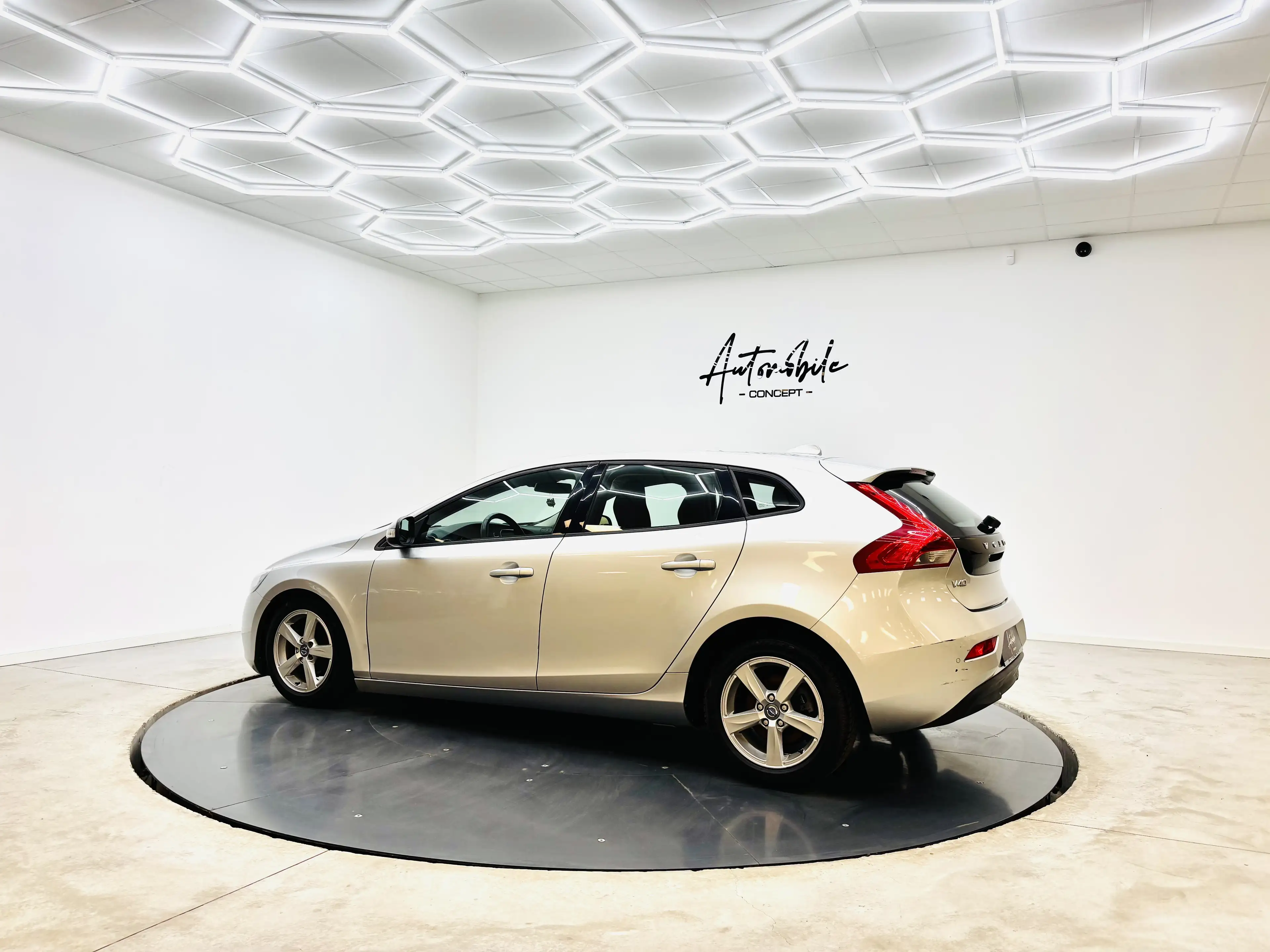 Volvo V40 Cross Country ✅1AN GARANTIE✅TVA DÉDUCTIBLE✅GPS✅AIRCO — photo 7