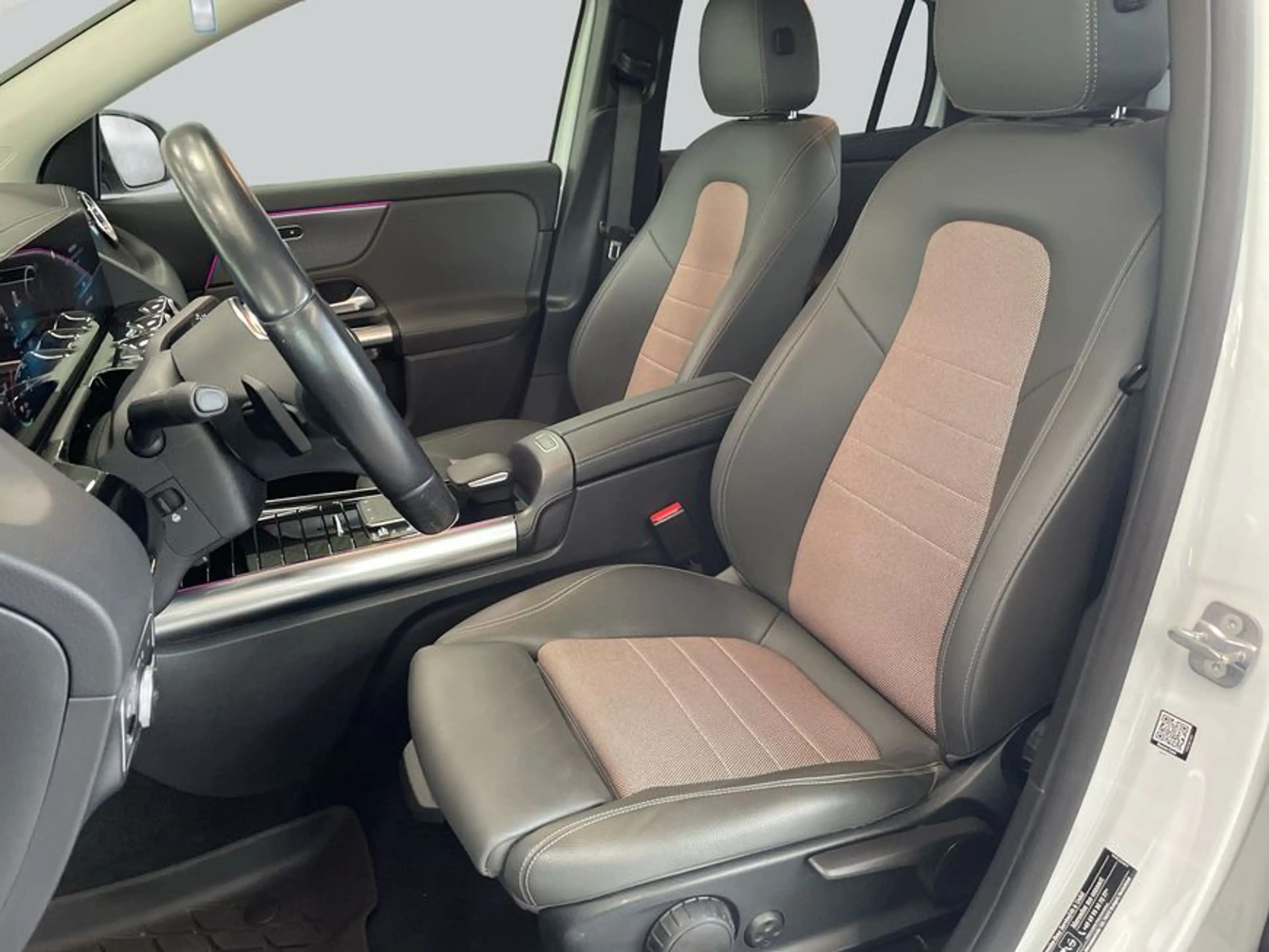 Mercedes-Benz EQA 350 EQA — photo 10