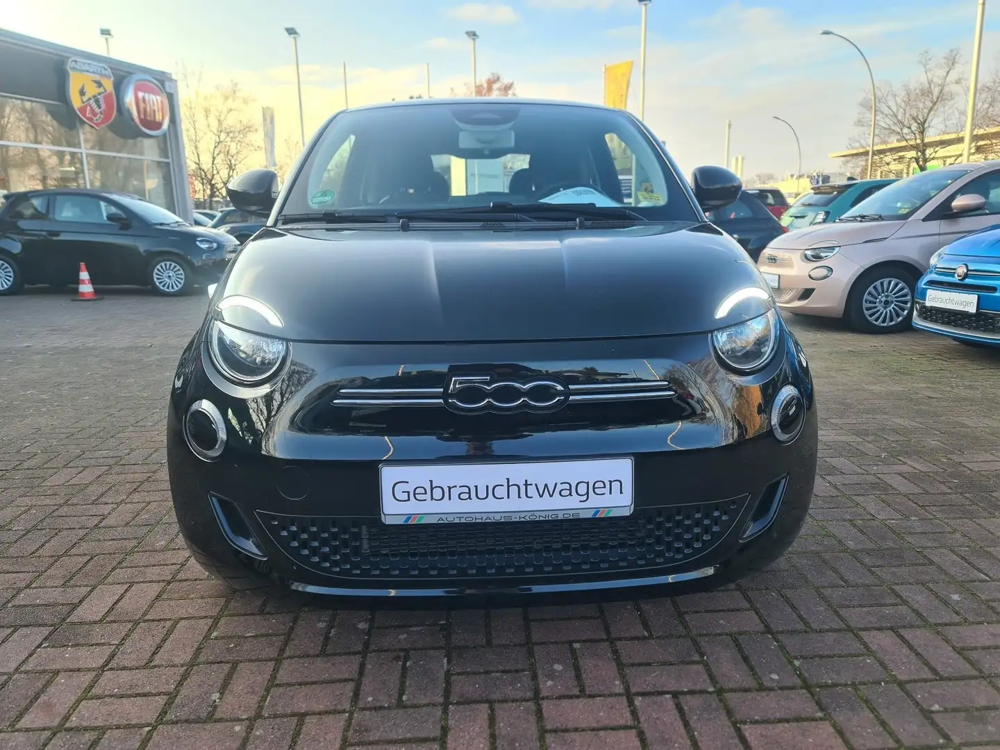 Fiat 500e Icon *CCS*Allwetter* AUTOMATIK Schwarz - 2