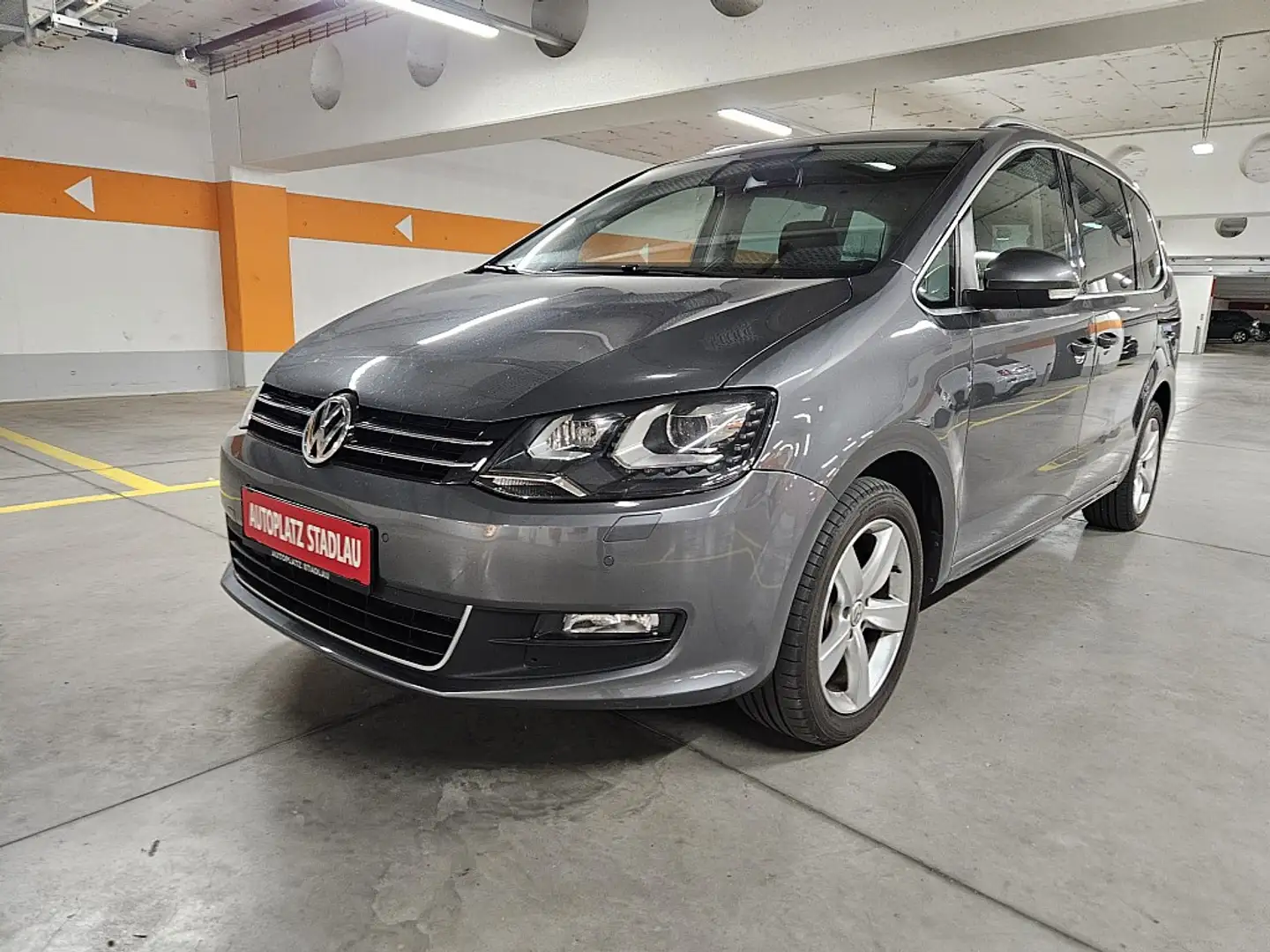 Volkswagen Sharan Karat BMT 2,0 TDI DSG Grau - 1
