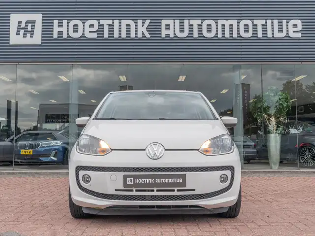 Volkswagen up! view 7