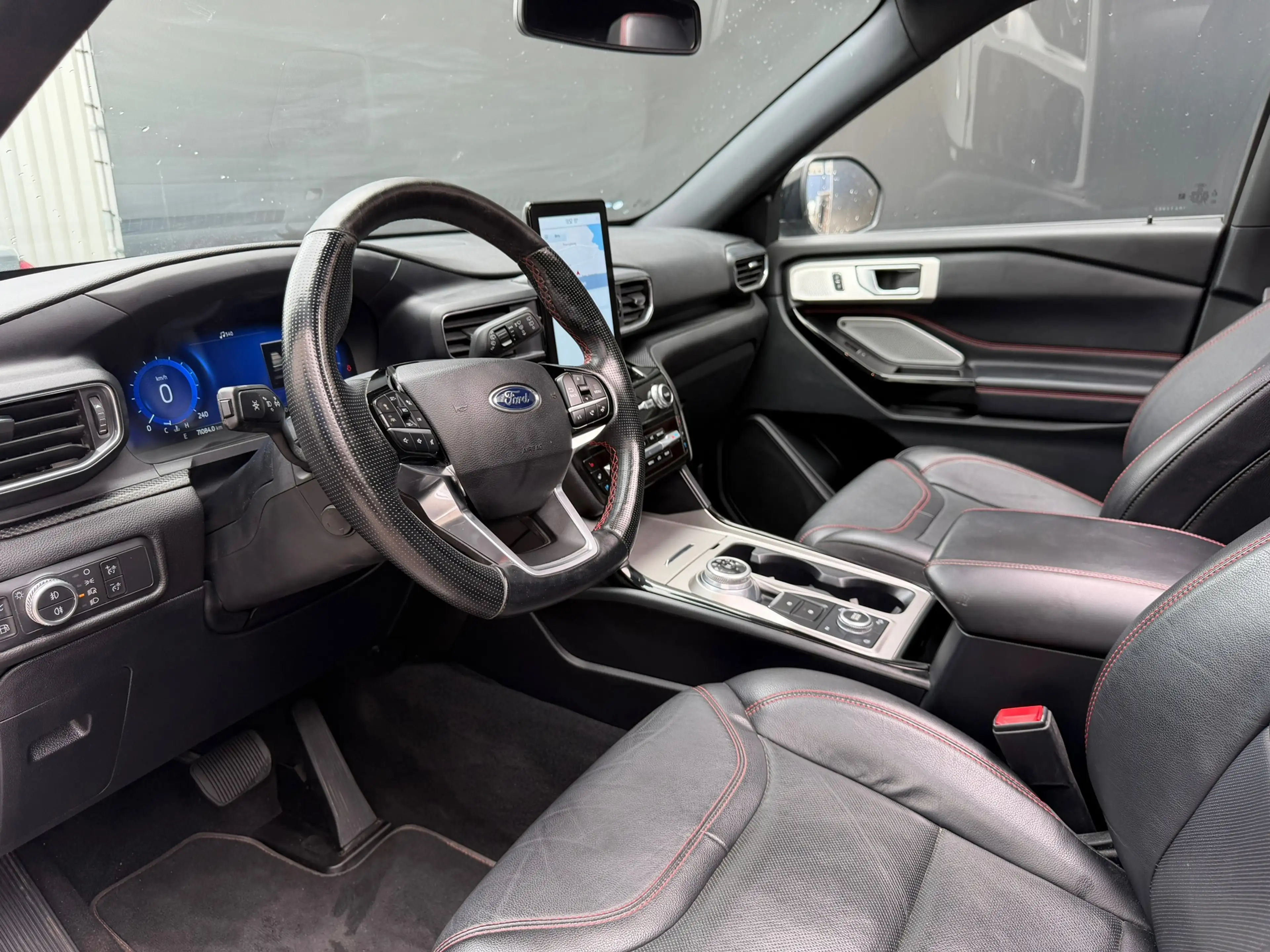 Ford Explorer 3.0 V6 EcoBoost PHEV ST-Line - 7p Pano Massage Ven — photo 10