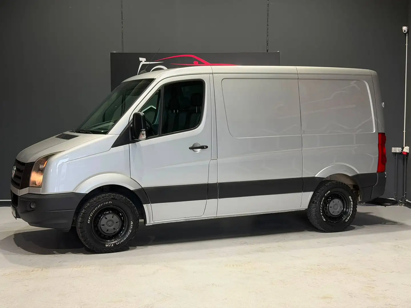 Volkswagen Crafter 35 mittel L2H1 Grau - 2