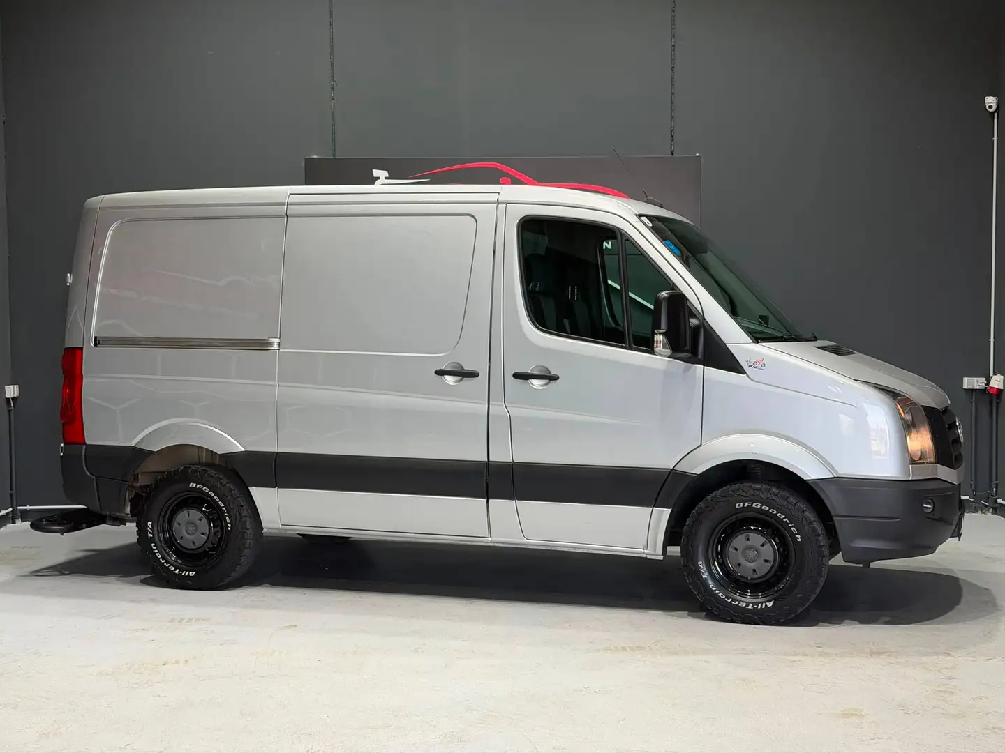 Volkswagen Crafter 35 mittel L2H1 Grau - 1