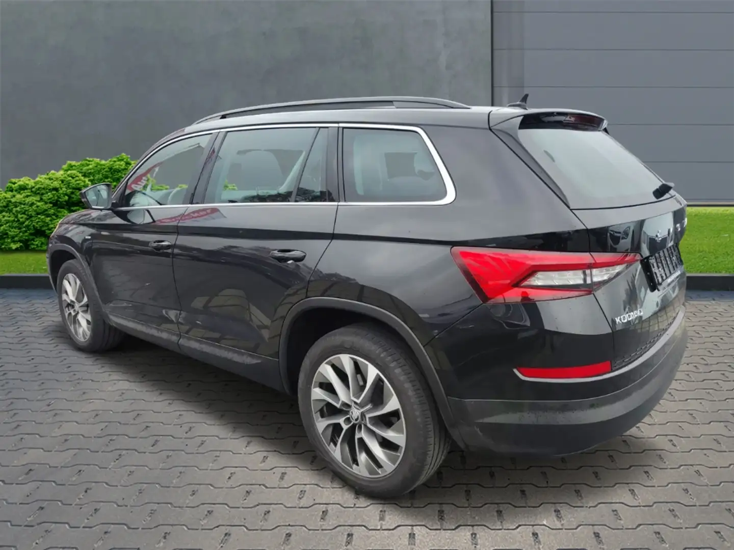 Skoda Kodiaq Clever 4x4 2.0 TDI Navi LED el.Heckklappe Чорний - 2