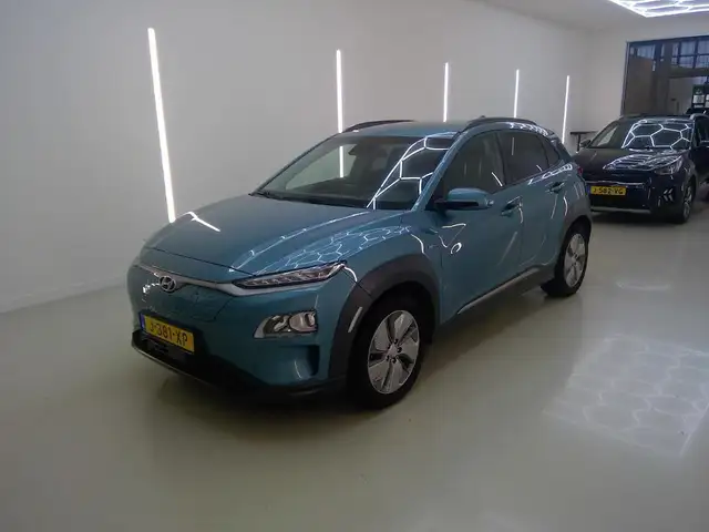 Hyundai KONA EV FASHION 64 KWH I 3 FASE I 100% SOH I TREKHAAK I