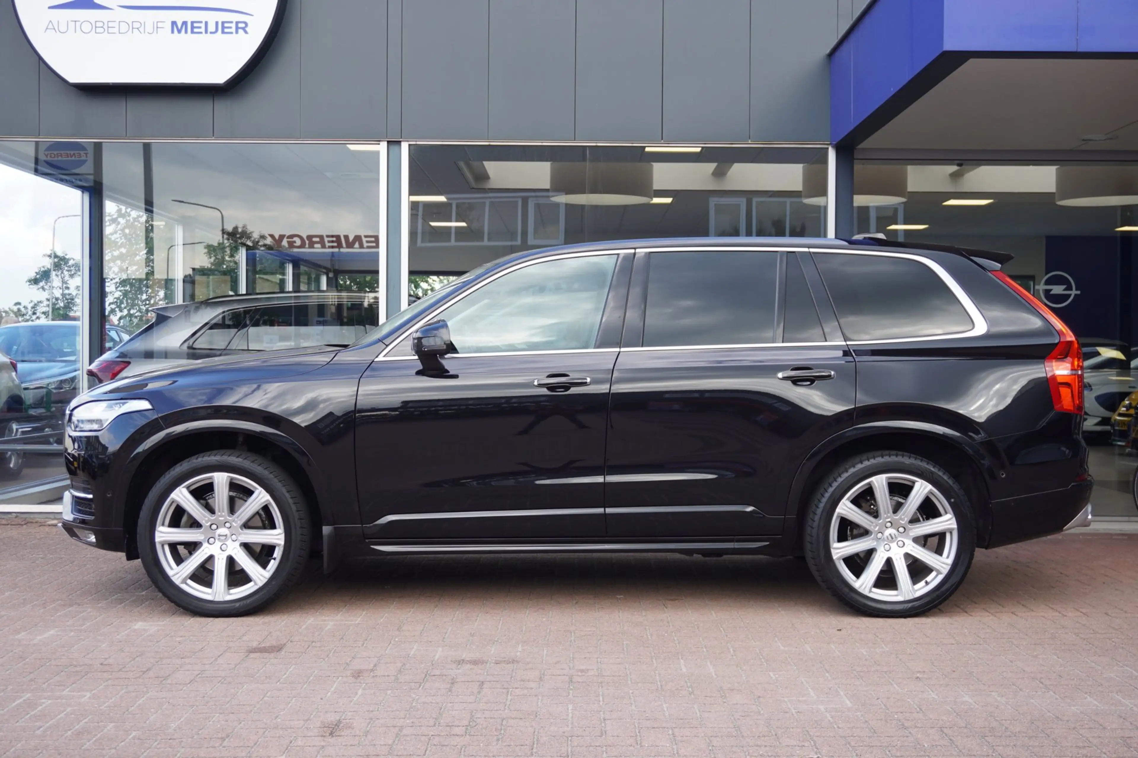 Volvo XC90 2.0 T5 AWD Inscription Automaat | Airco | Navigati — photo 2