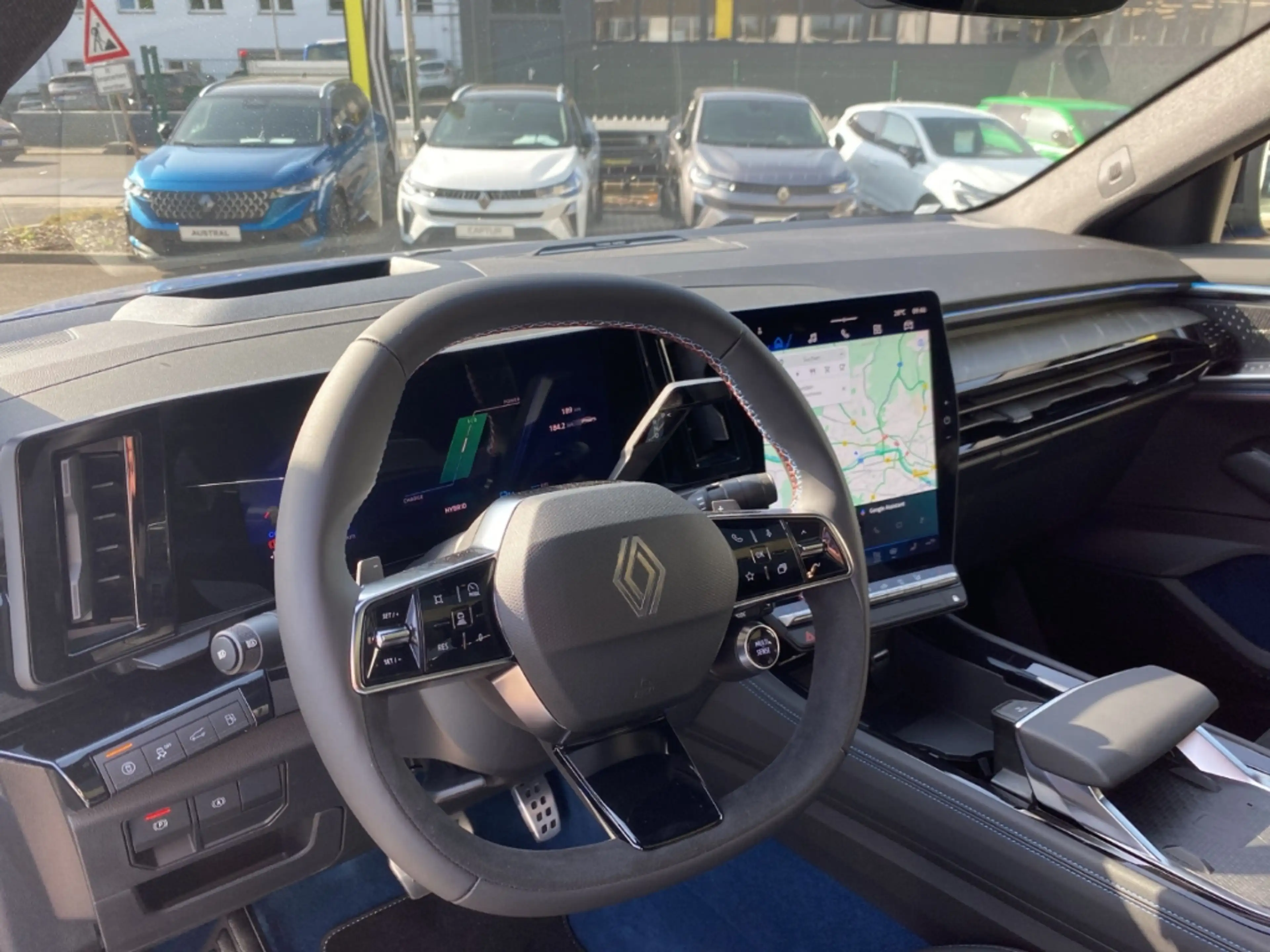 Renault Rafale 300 E-Tech Hyper Hybrid 4x4 Esprit Alpine — photo 9