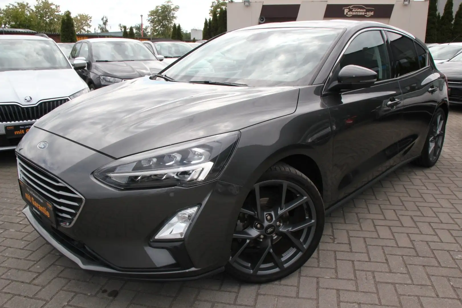 Ford Focus Cool & Connect Navi/Sitzhz/Kamera/LED/19" Gris - 2