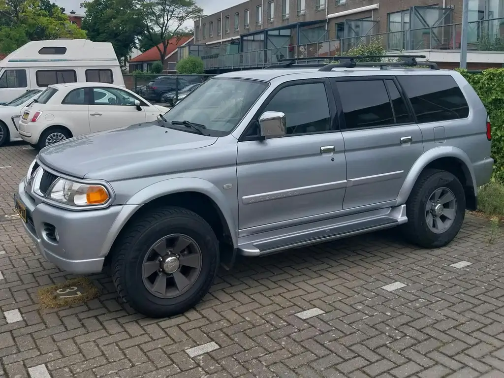 Mitsubishi Pajero Sport 2005 из Европы — купить под ключ