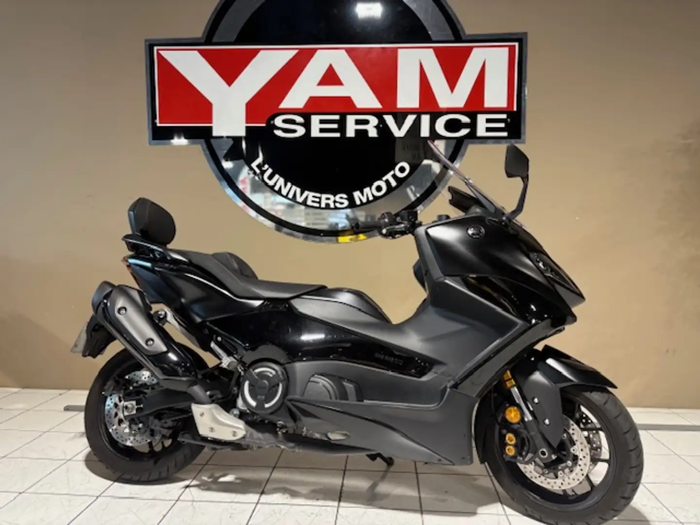 Yamaha TMAX 560 Negro - 1