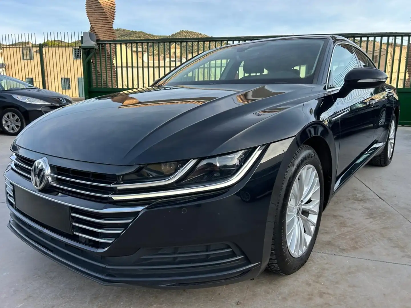 Volkswagen Arteon 2.0TDI Elegance 110kW Negro - 2