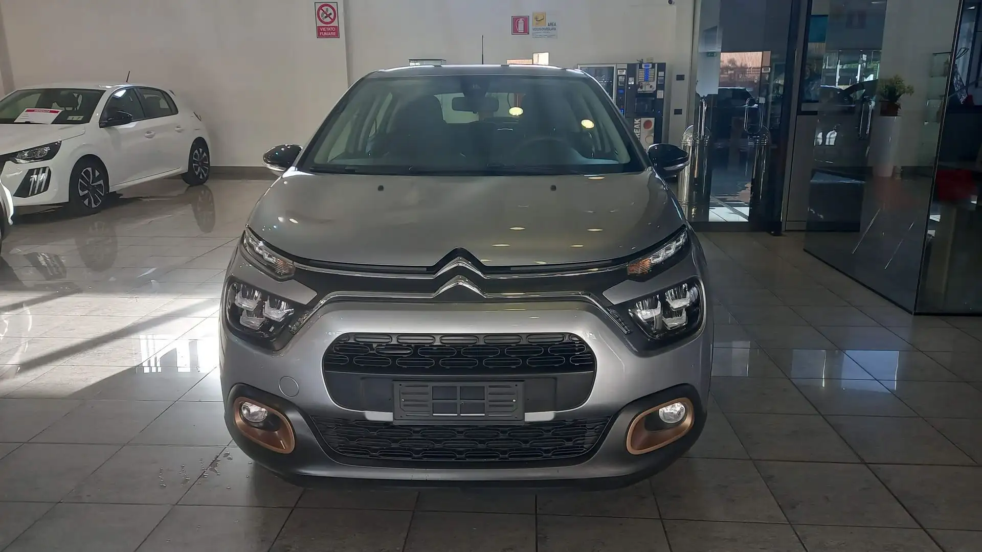 Citroen C3 PureTech 83 S&S C-Series Gris - 2