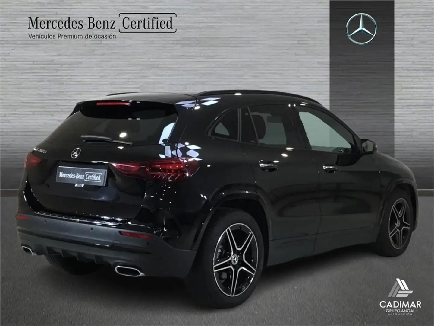 Mercedes-Benz GLA 200 D - 2