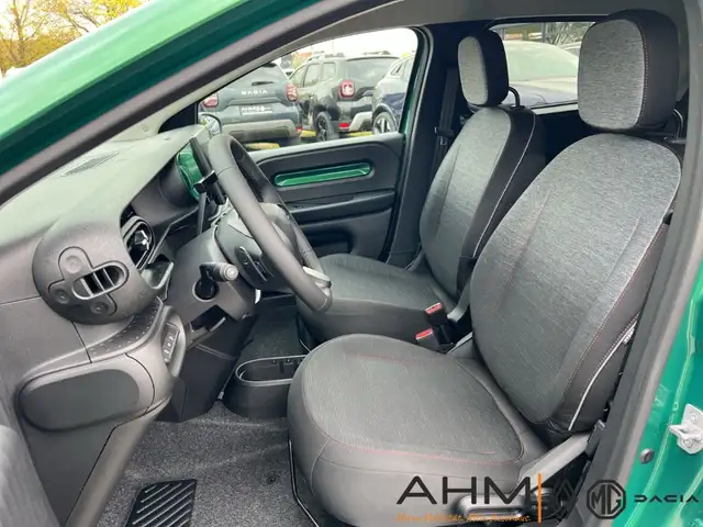 Renault Twingo view 11