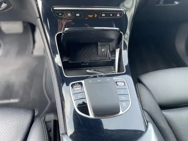 Mercedes-Benz 300 view 10
