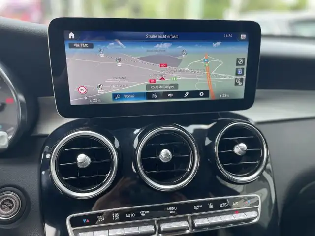 Mercedes-Benz 300 view 9