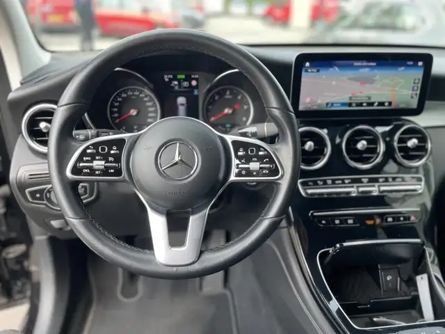 Mercedes-Benz 300 view 8
